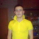  ,   Viktor, 34 ,   