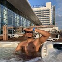  ,   Kelvin, 34 ,   ,   