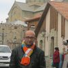  ,   Alex, 44 ,   