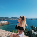  ,   Valeria, 26 ,  