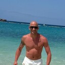  ,   Viktor, 42 ,   ,   