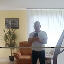  ,   Igor, 49 ,   c 