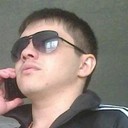  ,   Nikol, 34 ,   