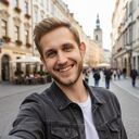  Frankfurt am Main,   , 32 ,   ,   , 