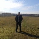   ,   Robion, 44 ,   