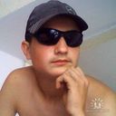  ,   Denis, 32 ,     , c 