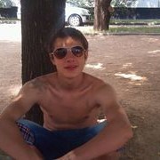  ,   Artem, 31 ,   