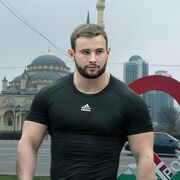  ,  Artem, 18