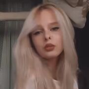  ,  Liz, 21