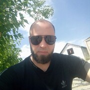  ,   Alex, 41 ,   ,   