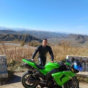  ,  Vadim, 40