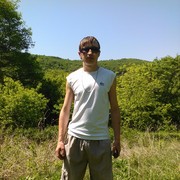  ,  Viktor, 45