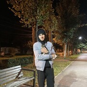  ,  Bas, 25