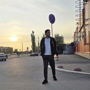  ,   Adam, 32 ,   ,   