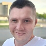  ,  Viktor, 33