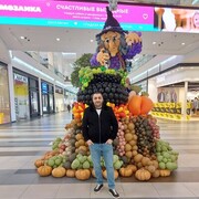  ,   Armen, 43 ,  