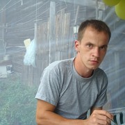  ,   Maksim, 39 ,   