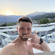  ,  Slava, 27