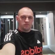  ,  Misha, 33
