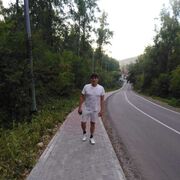  ,   Stanislav, 32 ,     