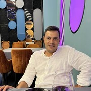  ,   Artur, 38 ,   ,   