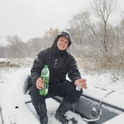  ,   Viktor, 31 ,   ,   , c , 