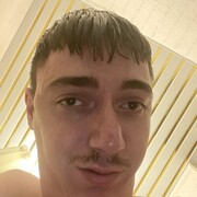  ,   Leon, 29 ,   ,   
