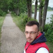  ,  Fari, 32