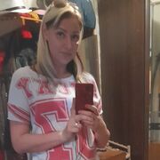  ,  Cecilia, 27
