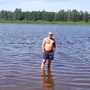  ,   Raimond, 57 ,   ,   