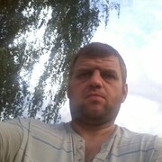  ,  Maksim, 40