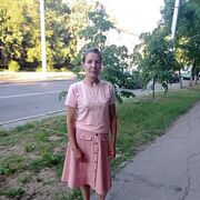  -,  Elena, 50