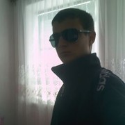  ,   Victor, 32 ,   
