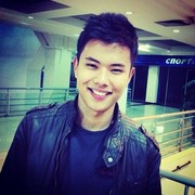  ,  Alikhan, 31