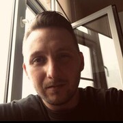  ,  Marik, 37