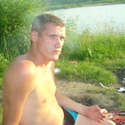  ,   Maxim, 44 ,  