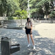  , 