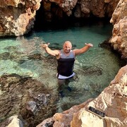  ,   Sami, 44 ,   ,   