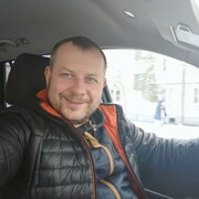  ,   Viktor, 41 ,   ,   