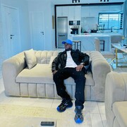  ,   Drake, 27 ,   ,   , c 