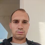  ,  Anatolij, 30