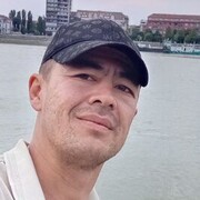  ,  Doston, 33