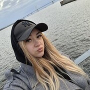  ,  Viktoria, 36