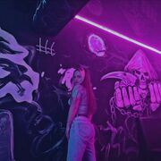  ,   Viktoria, 22 ,   ,   