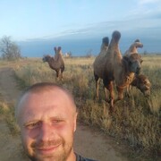  ,   Kiril Dor, 32 ,   ,   , c , 