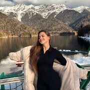  ,   Victoria, 23 ,   ,   