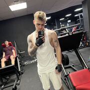 ,   Andy, 28 ,   ,   