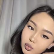  , 