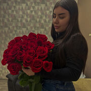  ,   Valeria, 26 ,   