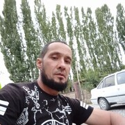  -,  Zubayr, 40